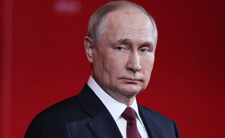 ইউক্রেন প্রশ্নে আপসহীন থাকার ঘোষণা পুতিনের