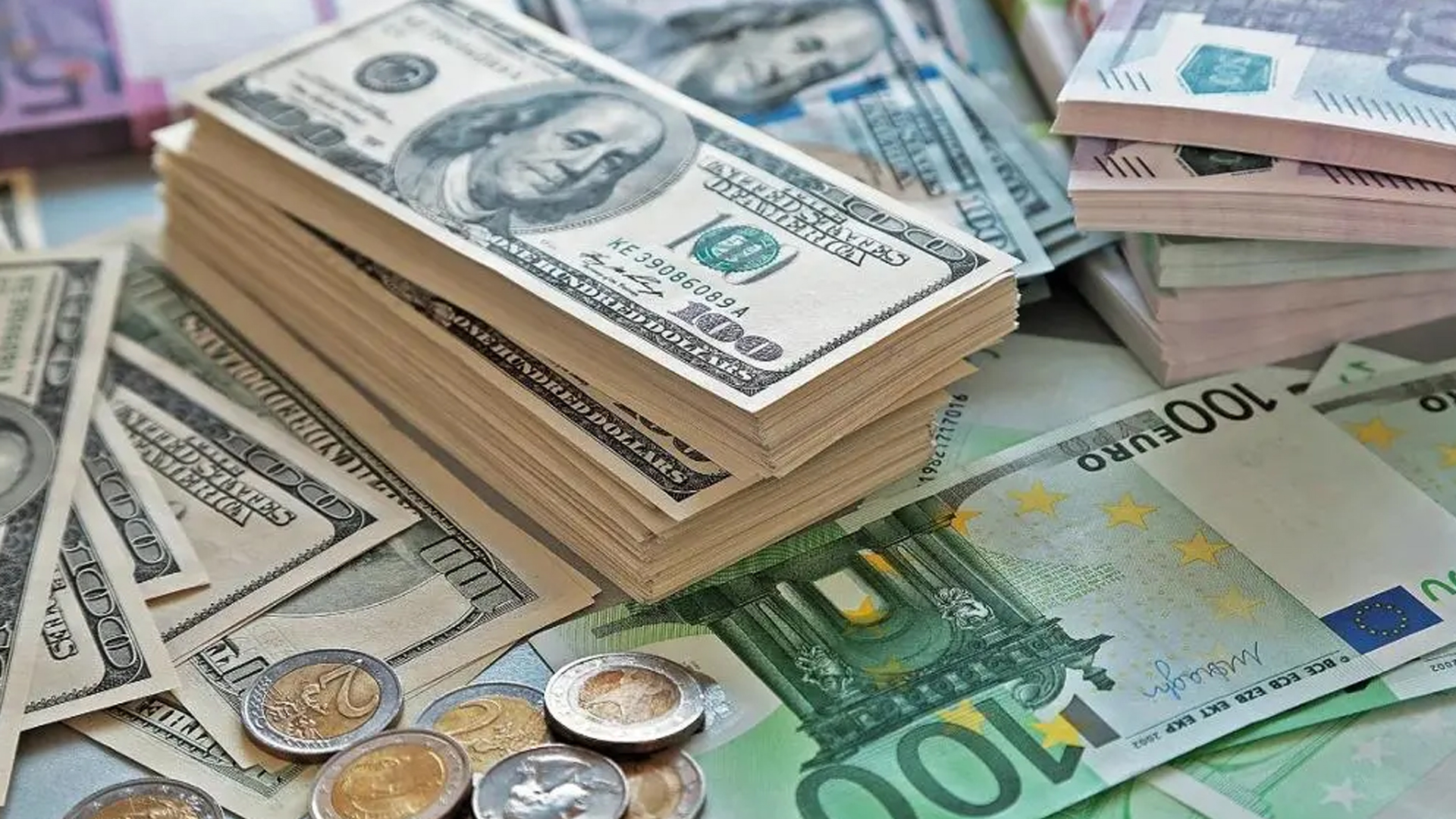 ডিসেম্বরের ২৩ দিনেই দেশে এলো আড়াই বিলিয়ন ডলার রেমিট্যান্স