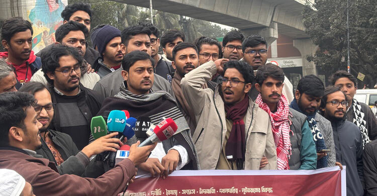 আজাদির জোটে থাকার সিদ্ধান্ত, গোলামির রাজনীতি মানি না: নাসীরুদ্দীন পাটওয়ারী