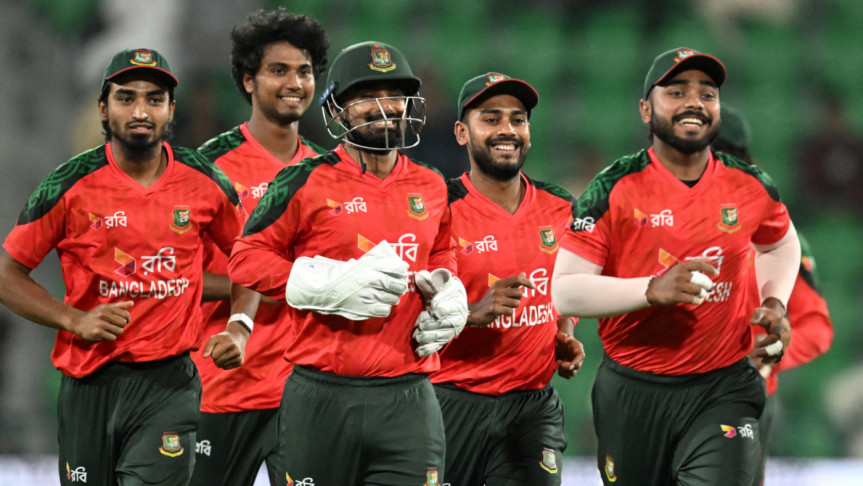 নাজমুল ইস্যুতে ক্রিকেটারদের কড়া অবস্থান, খেলা বন্ধের হুমকি