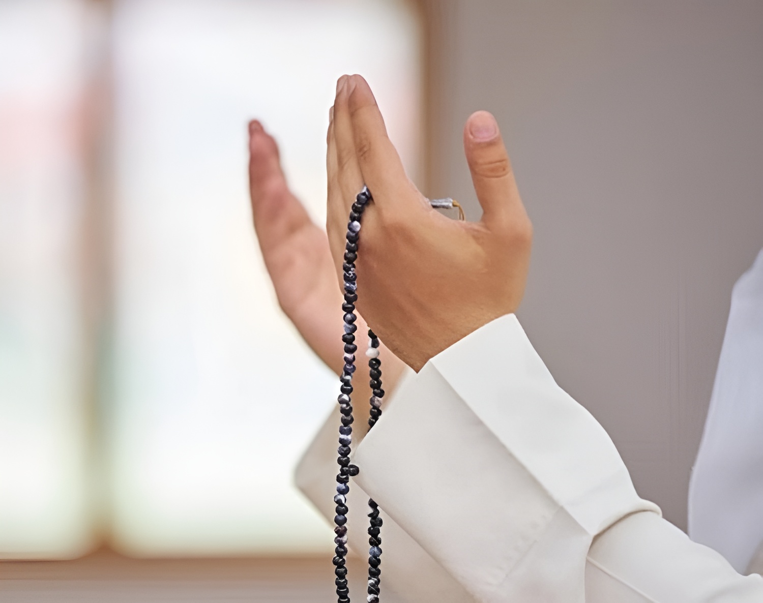 সকালে যে আমল করে, সারাদিন পাওয়া যায় আল্লাহর বরকত