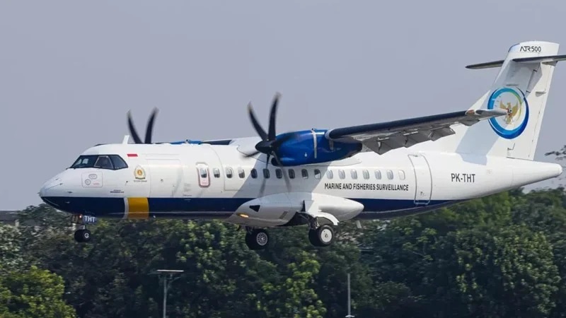 ইন্দোনেশিয়ায় ১১ আরোহী নিয়ে বিমান নিখোঁজ