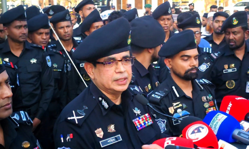 জঙ্গল সলিমপুরে সন্ত্রাসীদের আস্তানা গুঁড়িয়ে দেওয়া হবে : র‌্যাব ডিজি